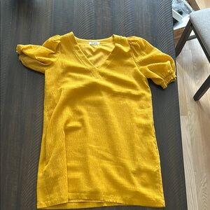 BB Dakota Mustard Yellow Top